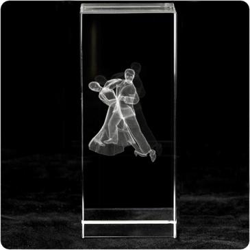 Cubo de cristal con logo predeterminado en 3D con estuche