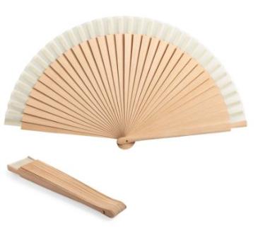 Abanico de madera con tela blanca