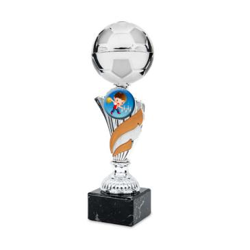 Trofeo pelota de fútbol con toques naranja