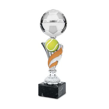Trofeo pelota de fútbol con toques naranja
