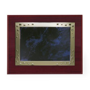 Placa de homenaje con fondo azul