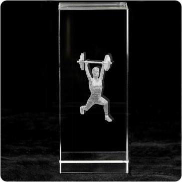 Cubo de cristal con logo predeterminado en 3D con estuche