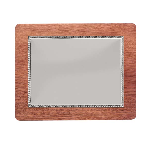 Placa de homenaje plateada con borde de trenza